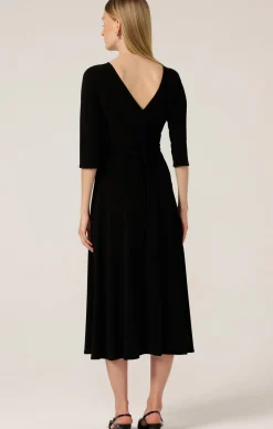 3/4 SLEEVE REVERSE WRAP MIDI DRESS IN BLACK