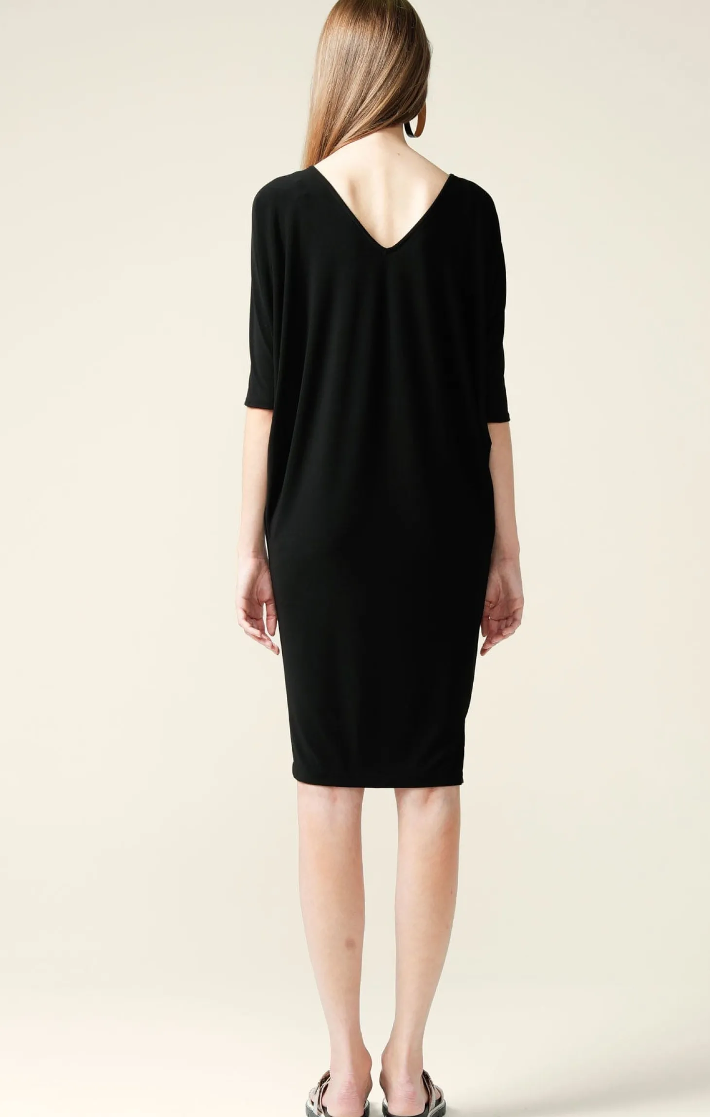 BATWING DRESS IN BLACK