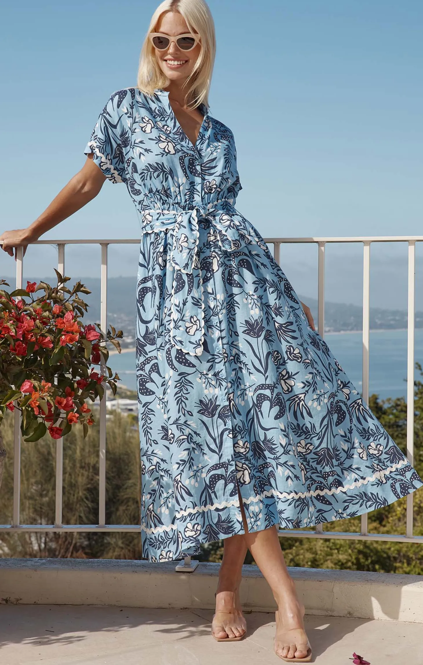 CANDICE WAVE DRESS IN CORNFLOWER