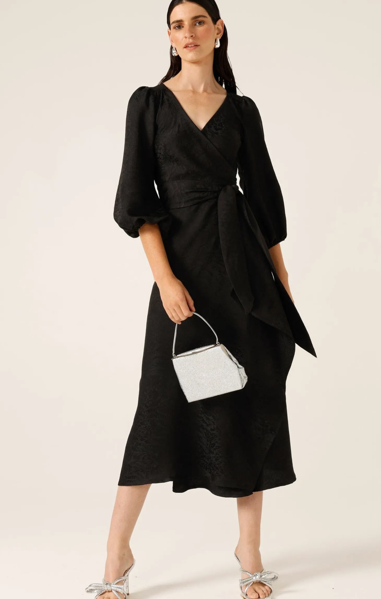 CHATEAU WRAP DRESS IN BLACK