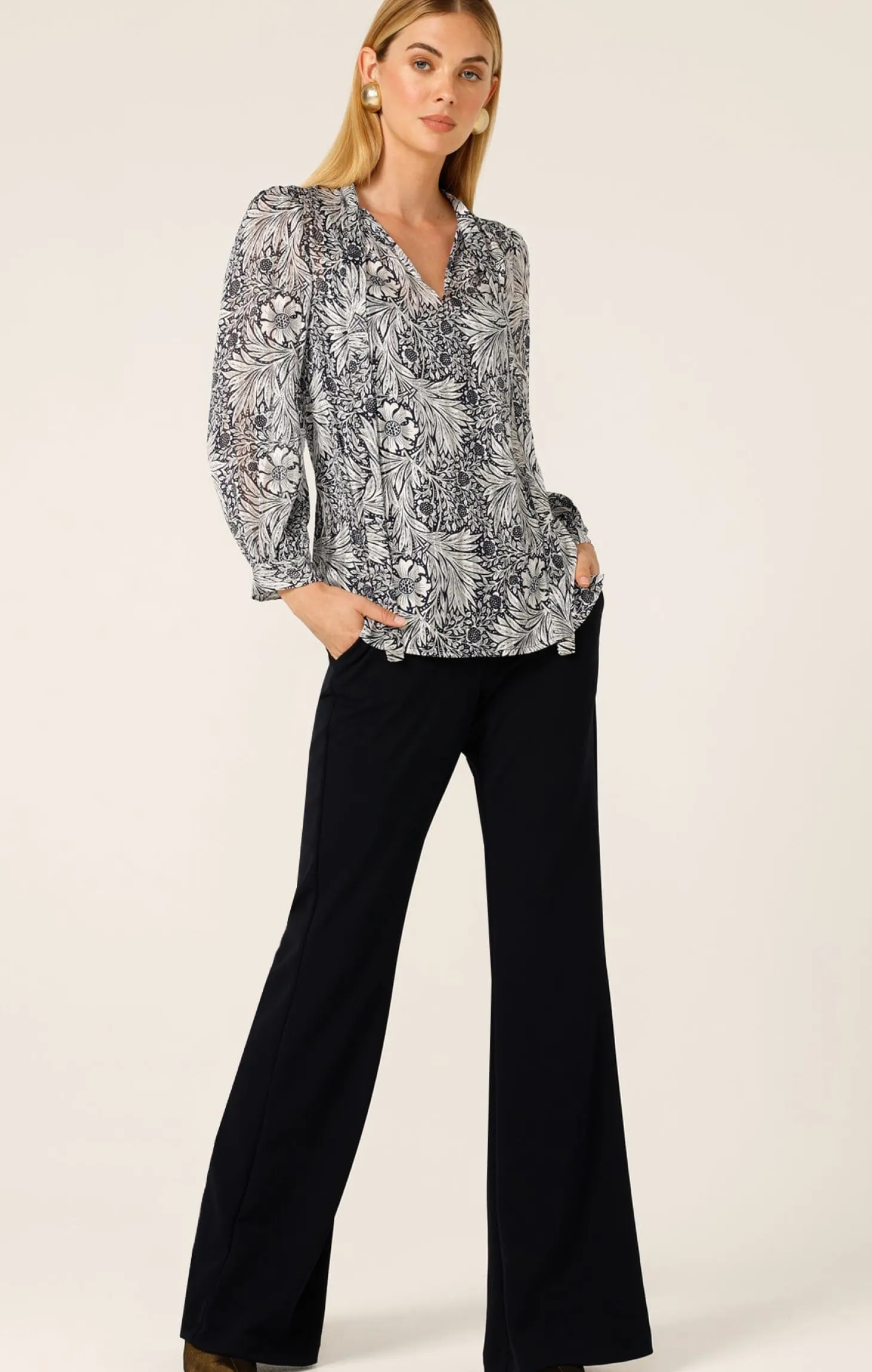 CLASSIC TROUSER IN NAVY