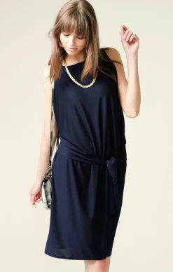 COLUMN DRAPE DRESS IN NAVY