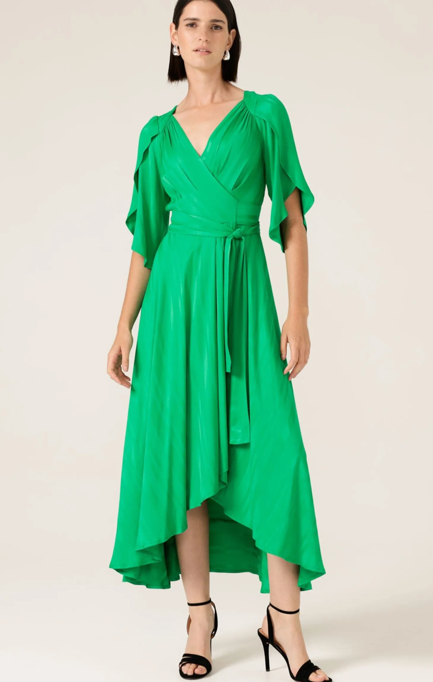 HANWORTH HOUSE WRAP DRESS IN APPLE GREEN