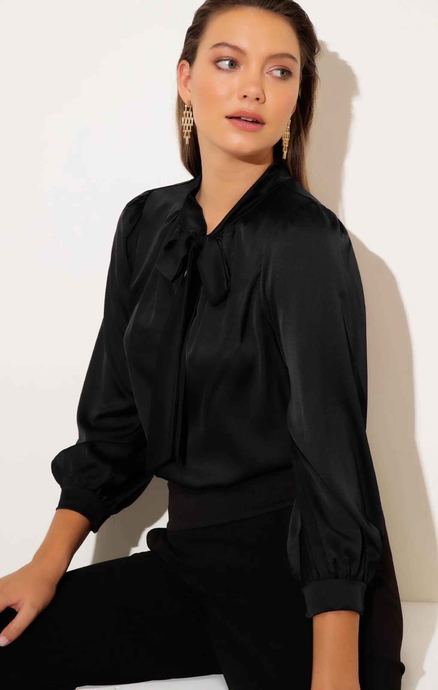 HATCHIE BLOUSE IN BLACK