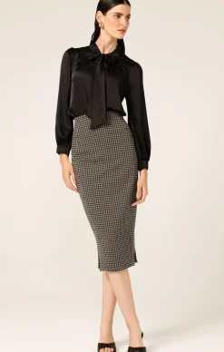 HATCHIE BLOUSE IN BLACK