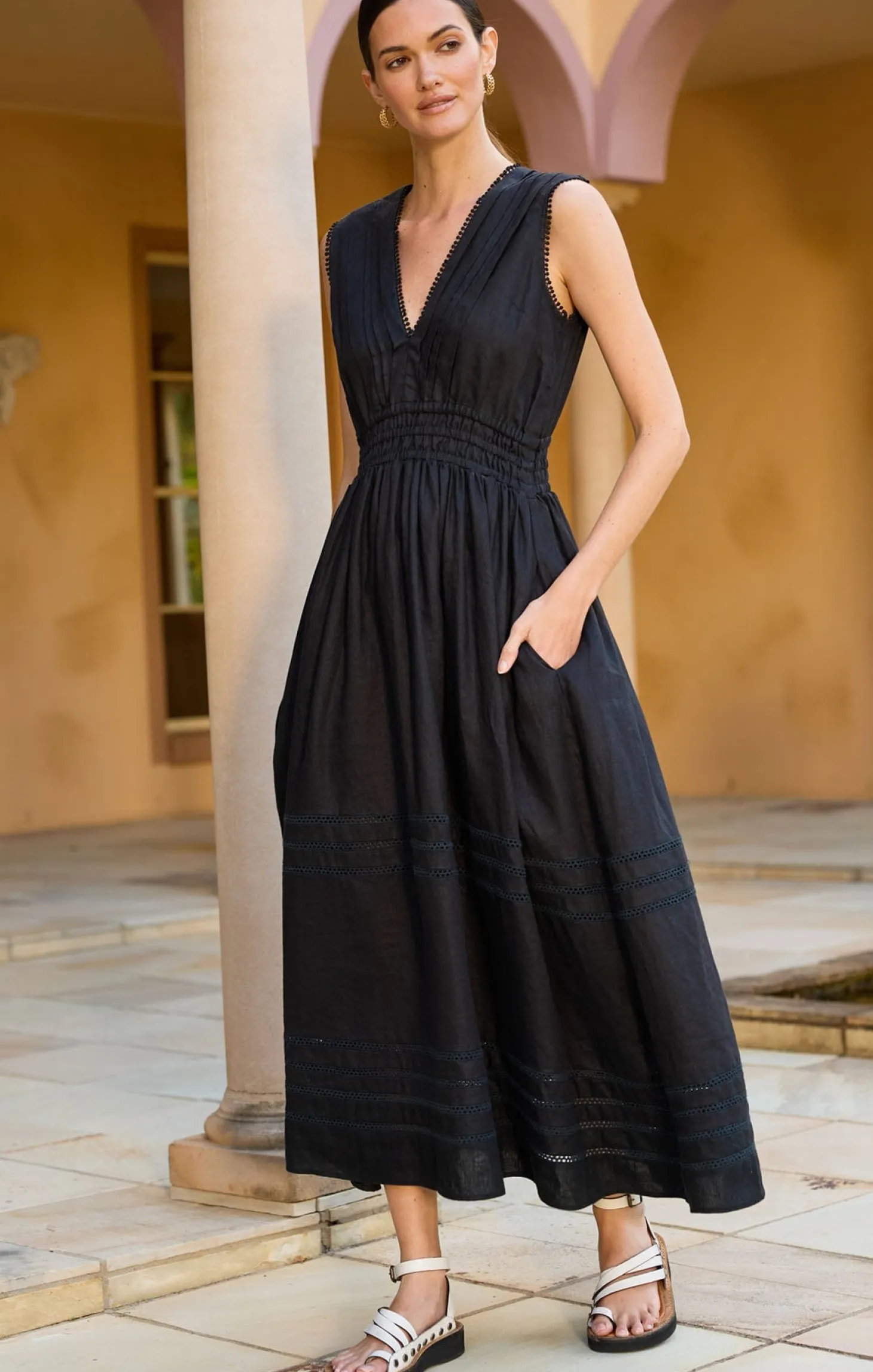 LUCIA DRESS IN BLACK