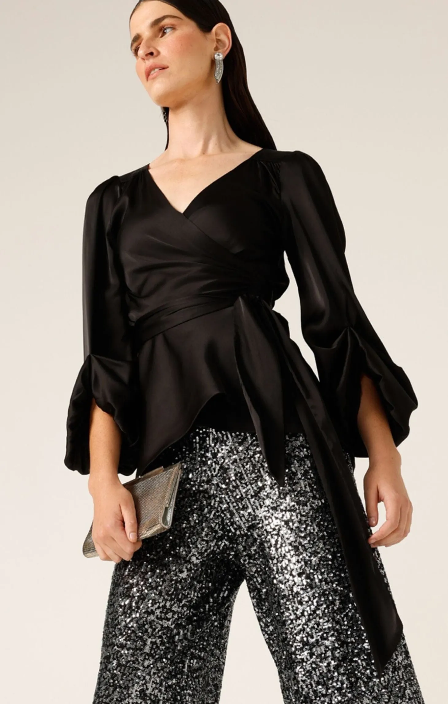 NOLANA TUNIC IN BLACK