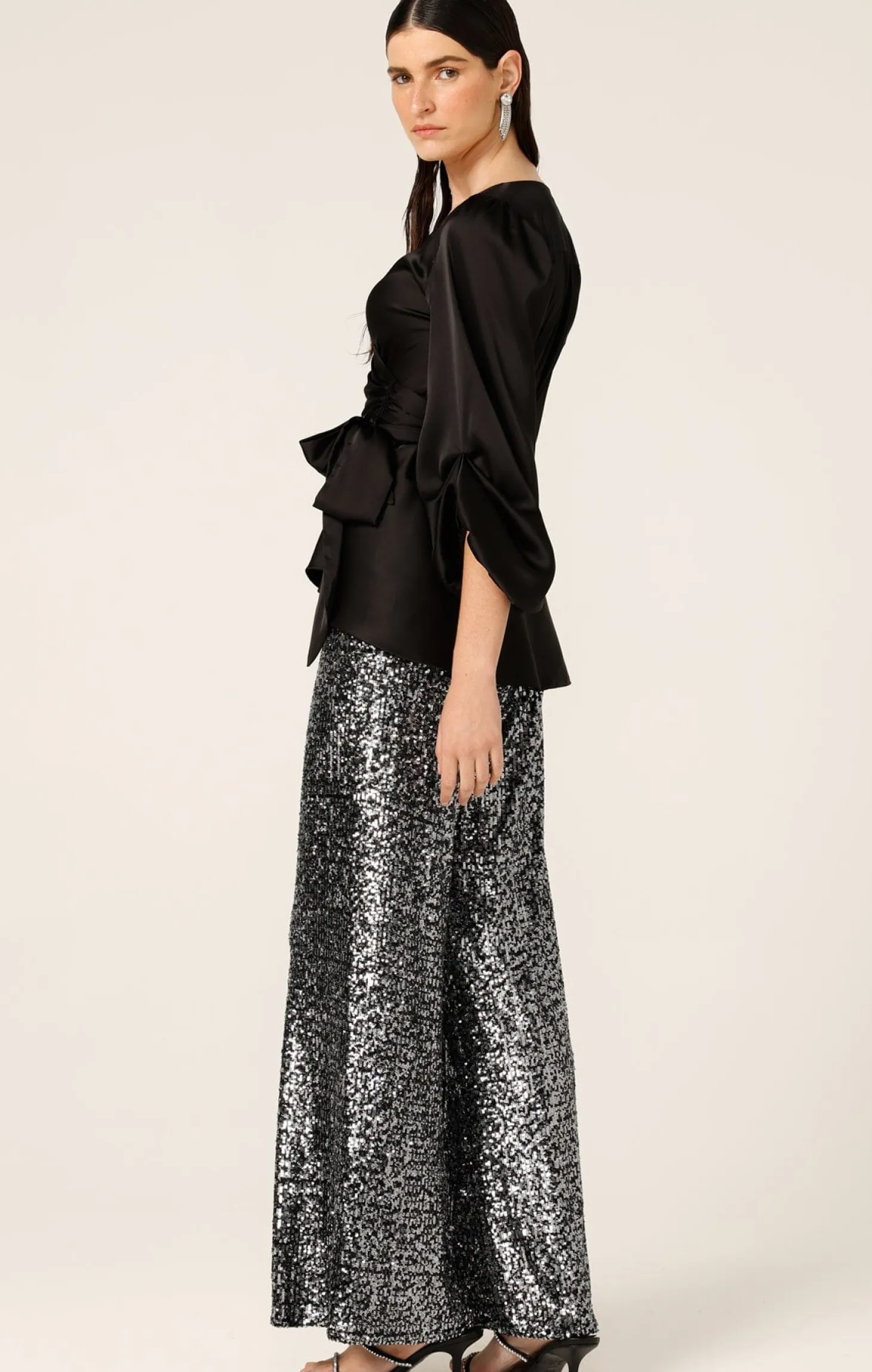NOLANA TUNIC IN BLACK