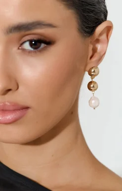 PEARL DROP METAL BALL EARRING IN GOLD