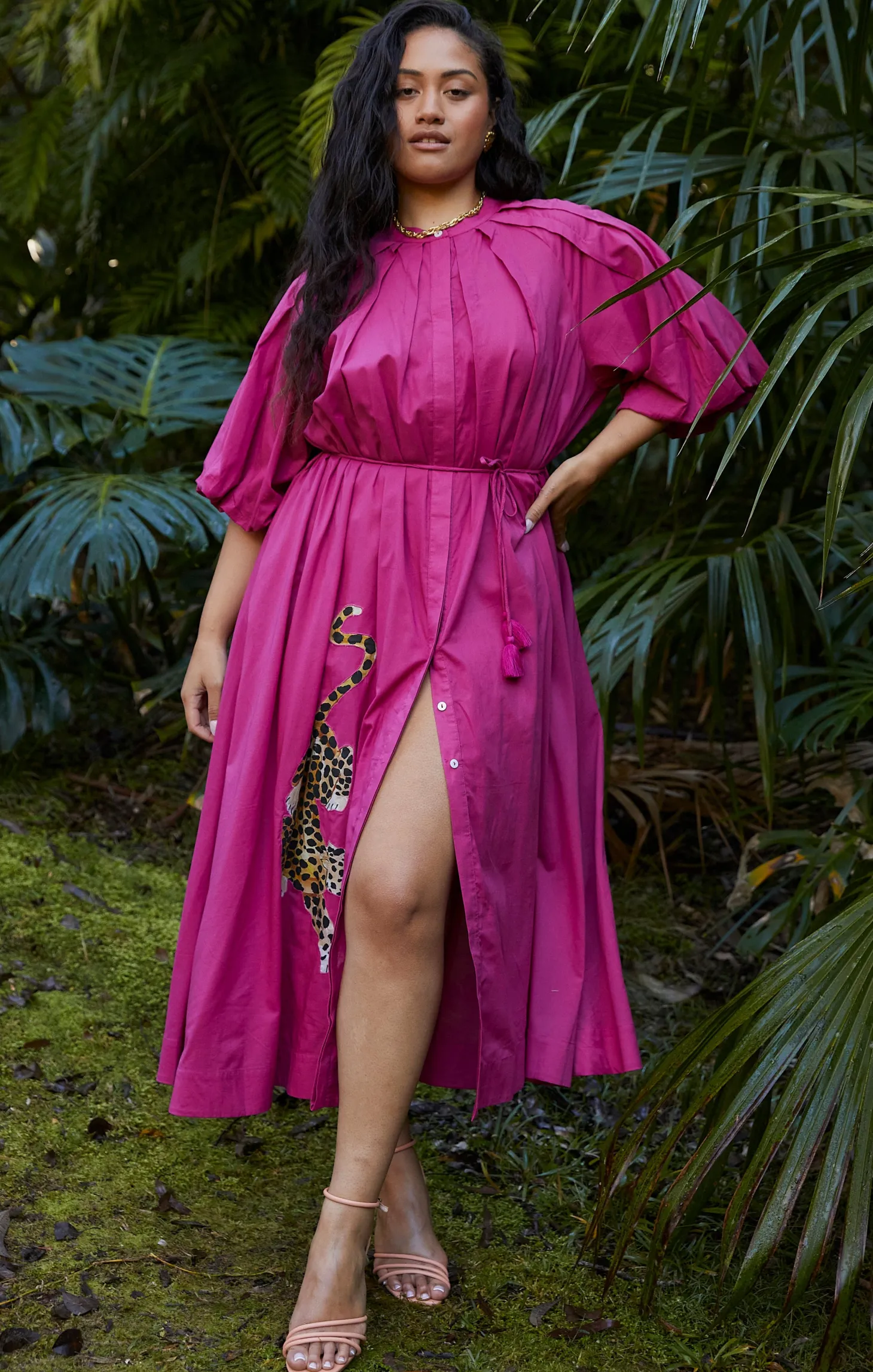 PLEATED NECK MIDI IN FUCHSIA
