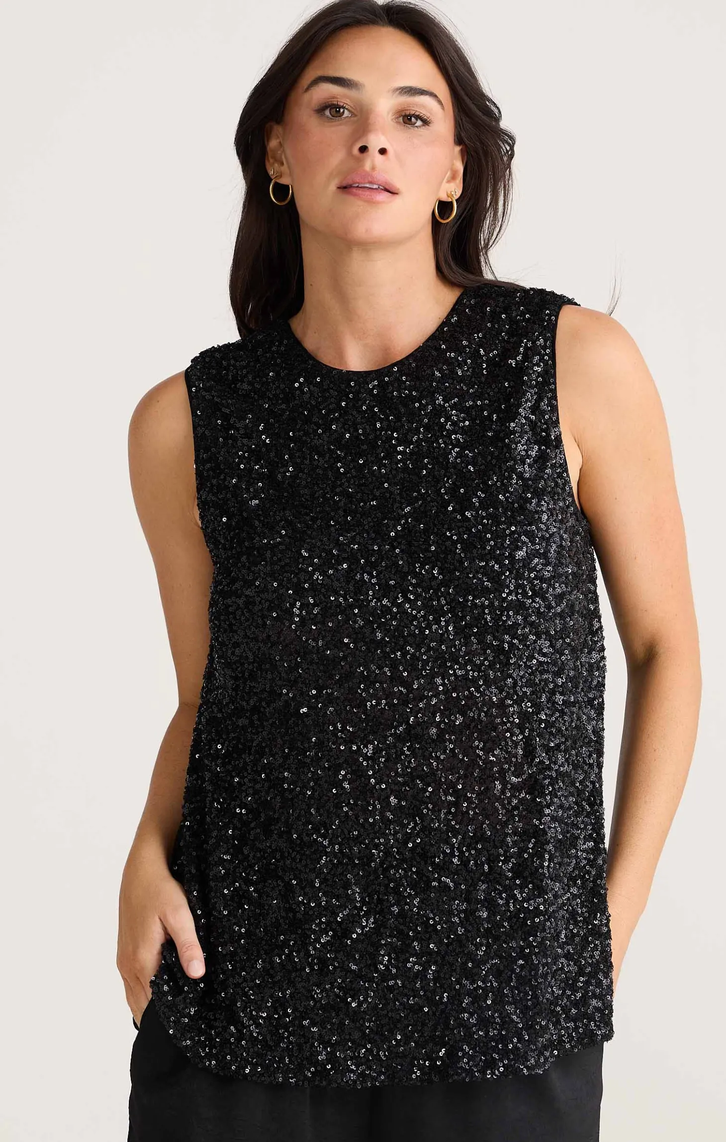 SHOW STOPPER TOP IN BLACK SEQUIN