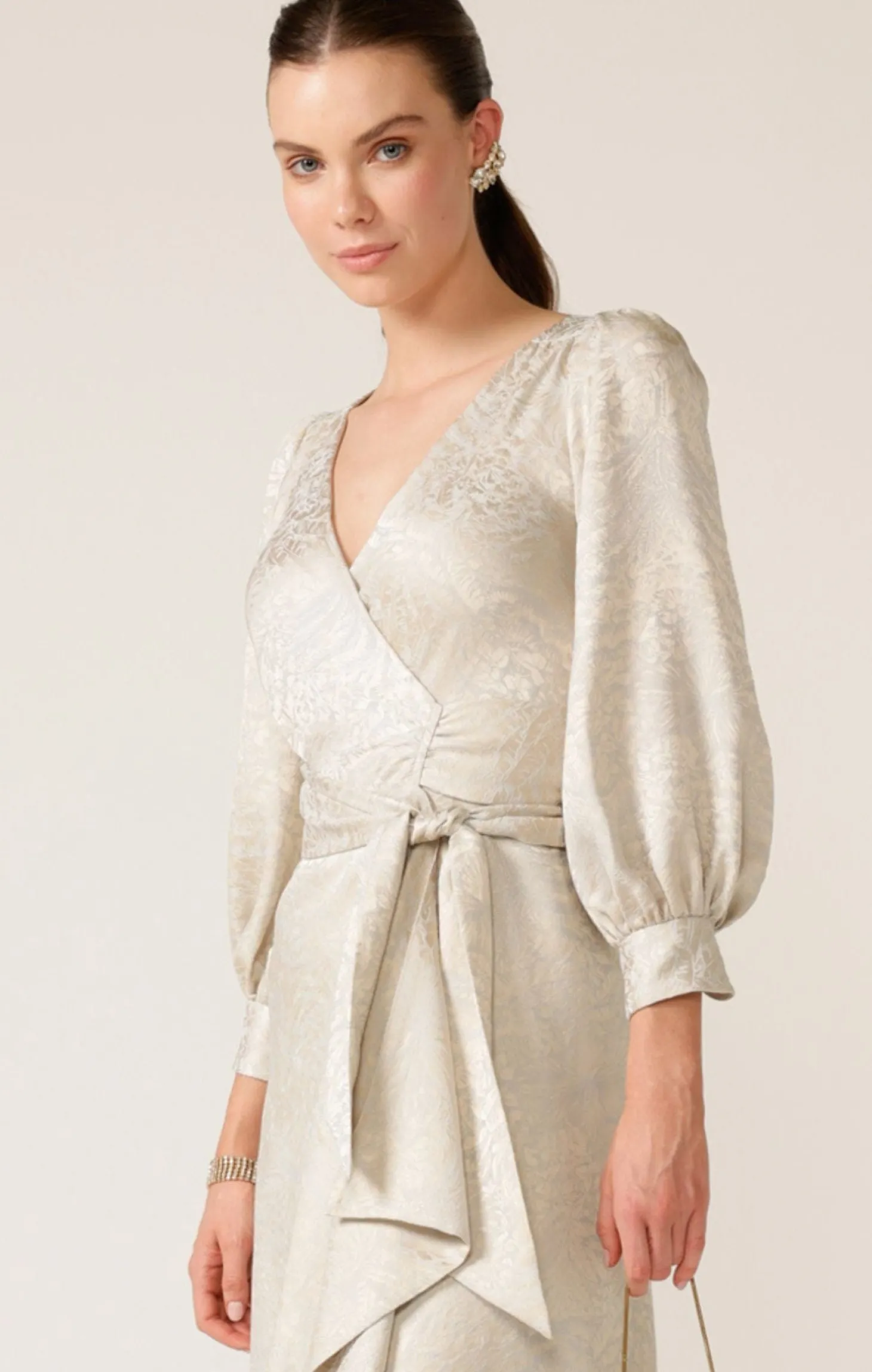 VERSAILLES WRAP DRESS IN OYSTER